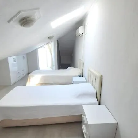 Fethiye Hisaronu, 2+1 Flat Close To Entertainment Center *